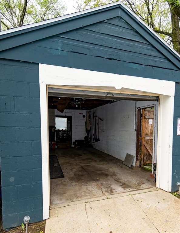 4 Family - 4 Units Up/Down at 294 E Main St, East Brookfield MA 01515, photo 8 of 41