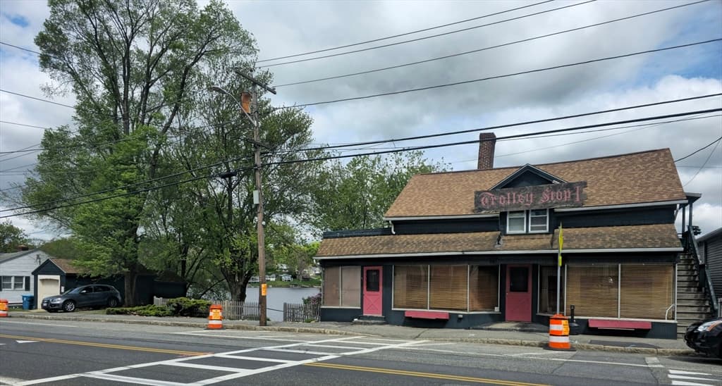 Commercial Sale at 294 E Main St, East Brookfield MA 01515, photo 2 of 42