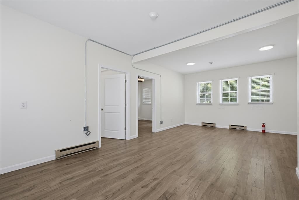 130 High St, Upton MA 01568 photo 6