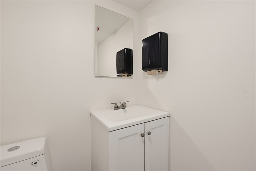 130 High St, Upton MA 01568 photo 12