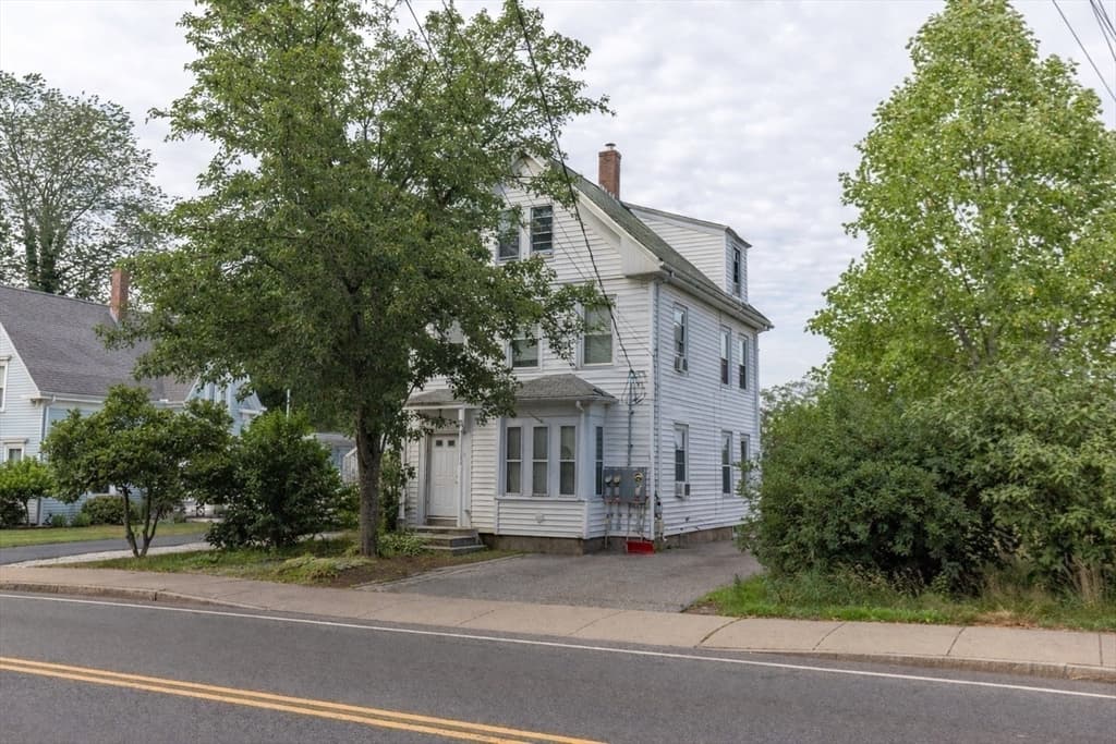 Multi Family at 211 Court St, Plymouth MA 02360, Plymouth, photo 5 of 25