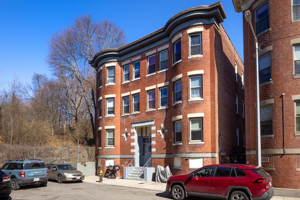 5+ Family - 5+ Units Up/Down at 96-98 Woodledge Street, Boston MA 02125, Boston, photo 2 of 4