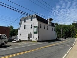 13 & 15 Depot St, Grafton MA 01560