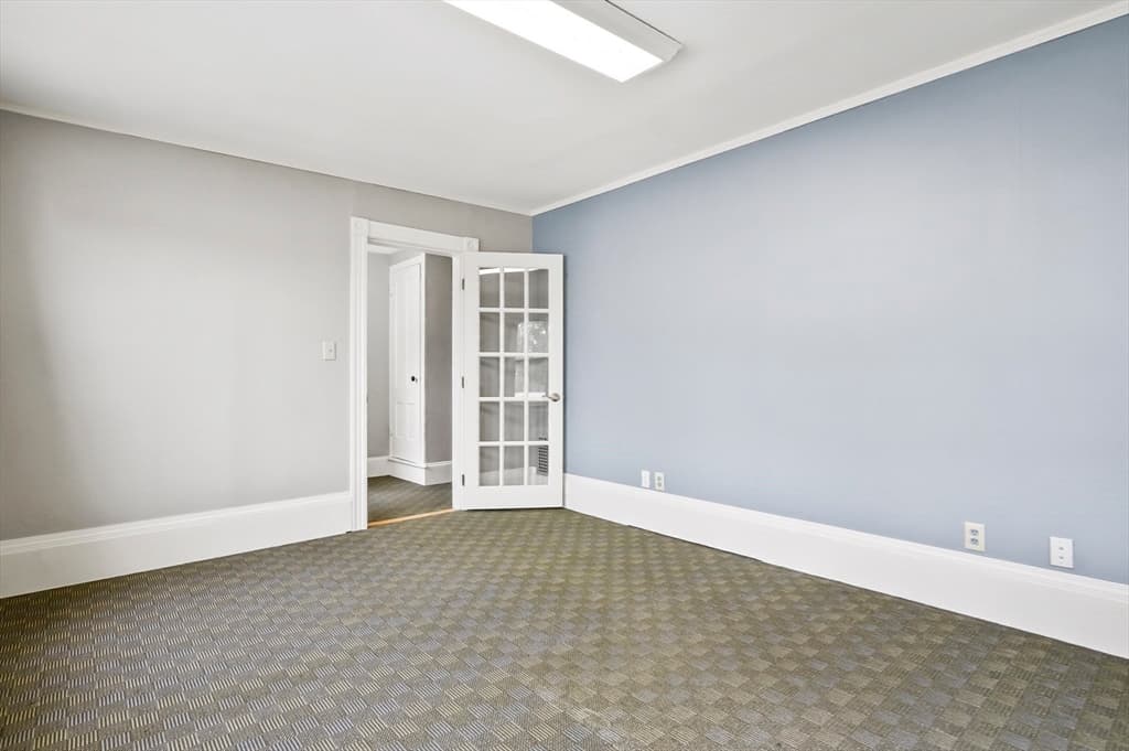 Commercial Sale at 182 State St, Newburyport MA 01950, photo 24 of 34