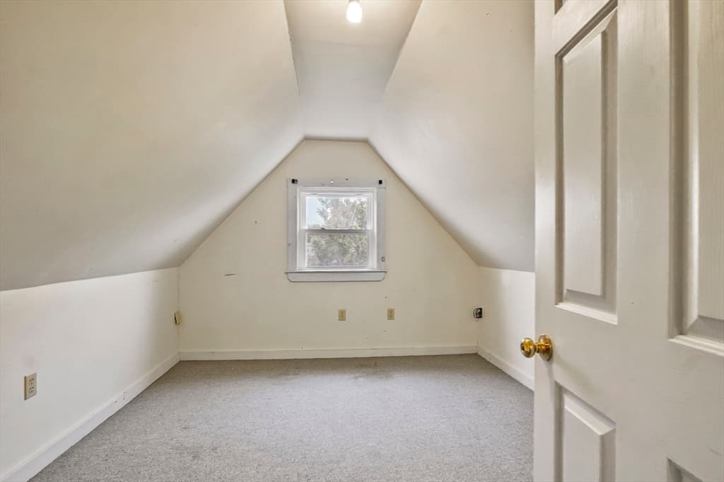 Commercial Sale at 182 State St, Newburyport MA 01950, photo 29 of 34