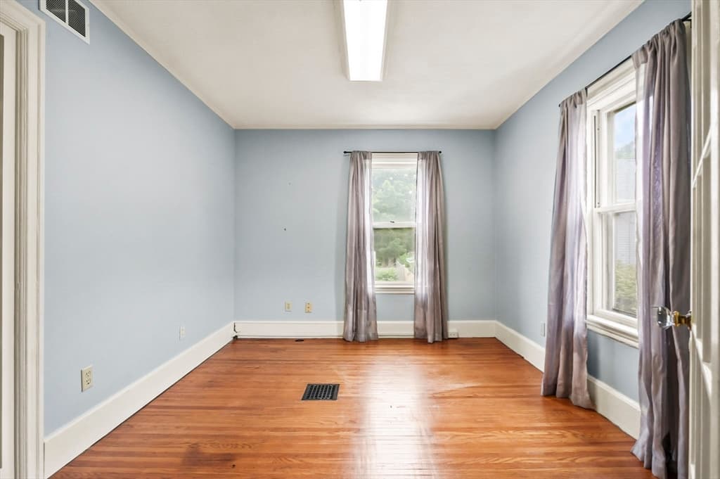 Commercial Sale at 182 State St, Newburyport MA 01950, photo 25 of 34