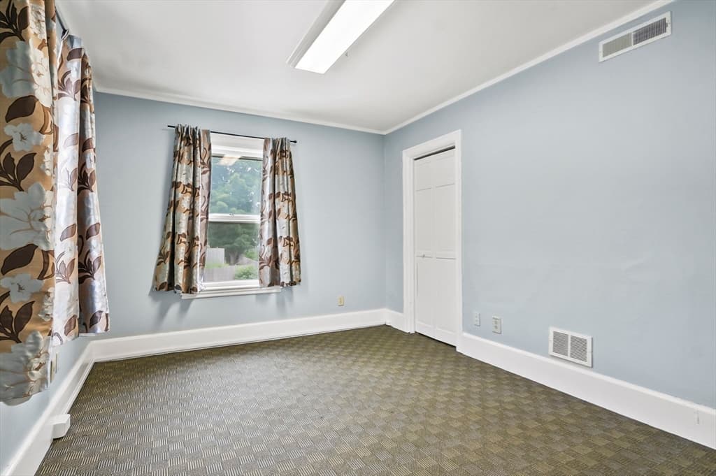 Commercial Sale at 182 State St, Newburyport MA 01950, photo 21 of 34