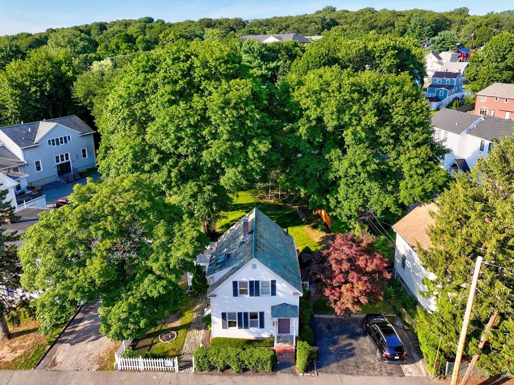 Single Family Residence at 211 Copeland St, Quincy MA 02169, photo 3 of 40