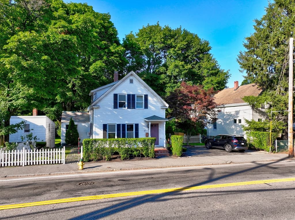 Single Family Residence at 211 Copeland St, Quincy MA 02169, photo 36 of 40