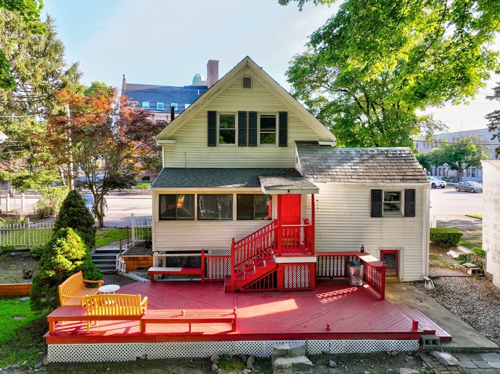 Single Family Residence at 211 Copeland St, Quincy MA 02169, photo 38 of 40