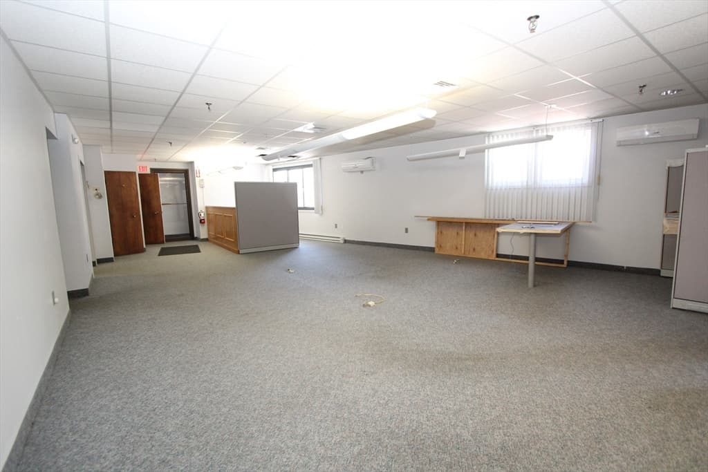 Commercial Sale at 7 Henry St, Worcester MA 01604, Worcester, photo 24 of 26