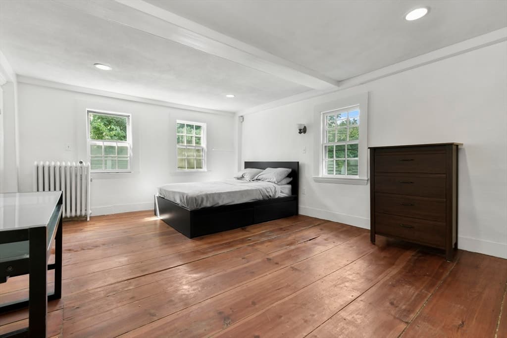 Single Family Residence at 10 Reiling Pond Rd, Lincoln MA 01773, Lincoln, photo 10 of 24