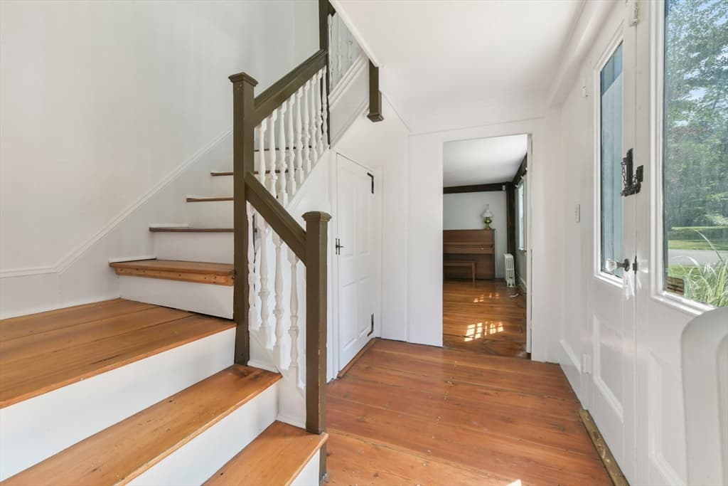 Single Family Residence at 10 Reiling Pond Rd, Lincoln MA 01773, Lincoln, photo 8 of 24