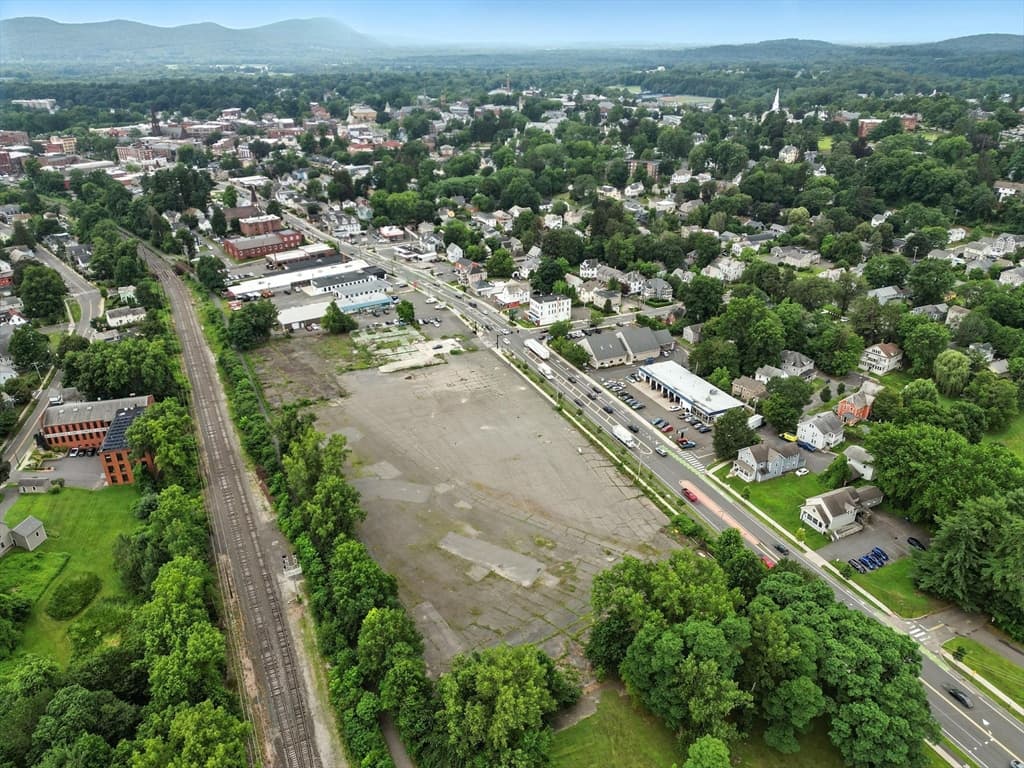 187 King St, Northampton MA 01060 photo 7