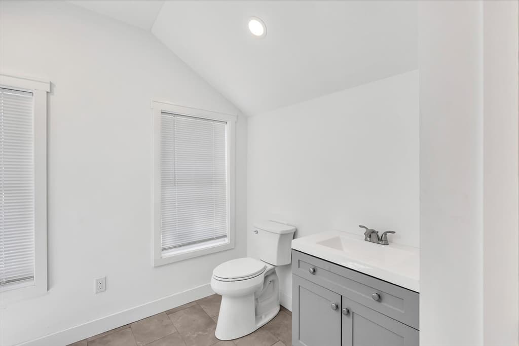 Single Family Residence at 35 Locust Street, Wareham MA 02532, Wareham, photo 23 of 35