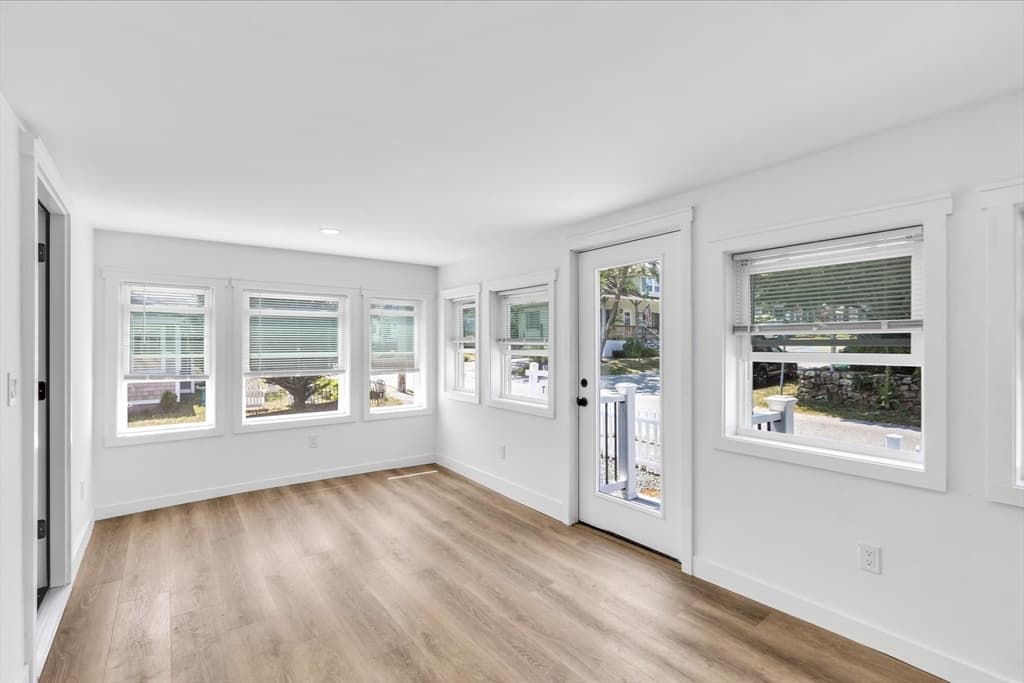 Single Family Residence at 35 Locust Street, Wareham MA 02532, Wareham, photo 6 of 35