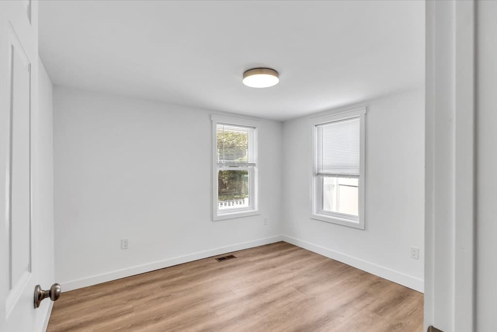 Single Family Residence at 35 Locust Street, Wareham MA 02532, Wareham, photo 13 of 35