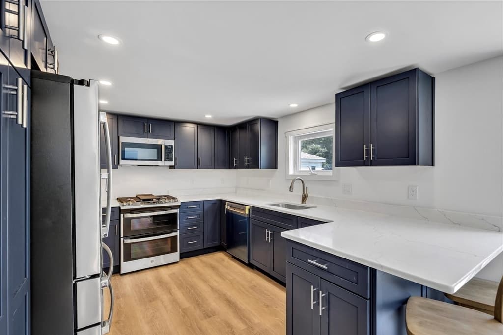 Single Family Residence at 35 Locust Street, Wareham MA 02532, Wareham, photo 16 of 35