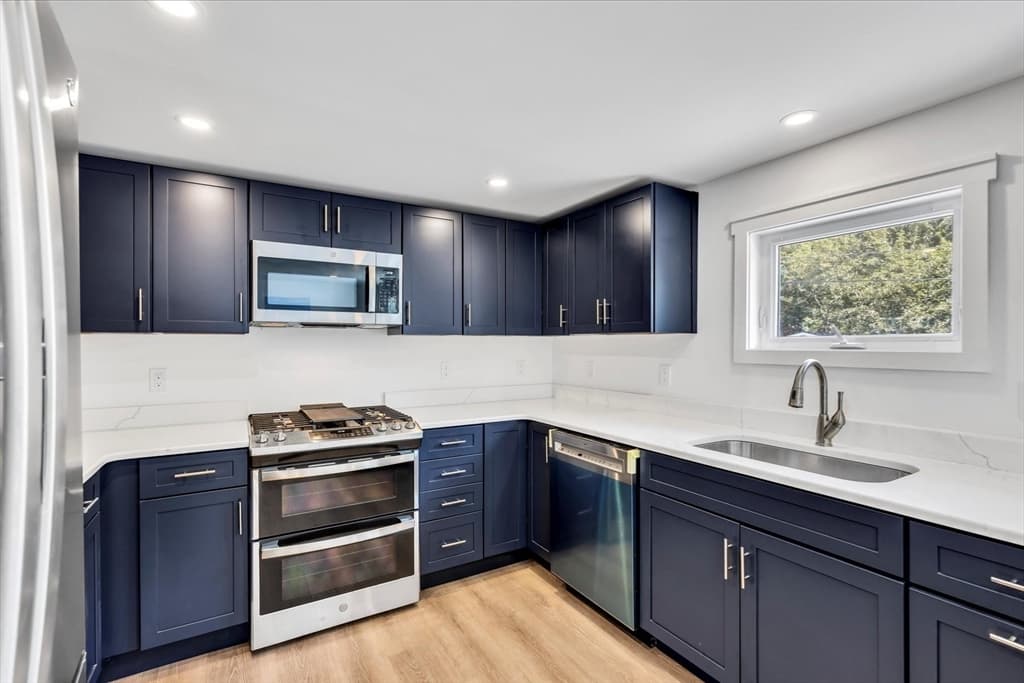 Single Family Residence at 35 Locust Street, Wareham MA 02532, Wareham, photo 18 of 35