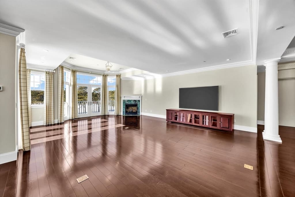 Condominium at 70 Simons Rd, Mashpee MA 02649, Mashpee, photo 11 of 41