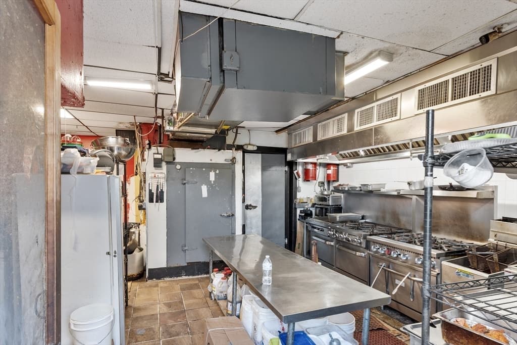 205 Broadway Unit: 5, Lawrence MA 01840 photo 17