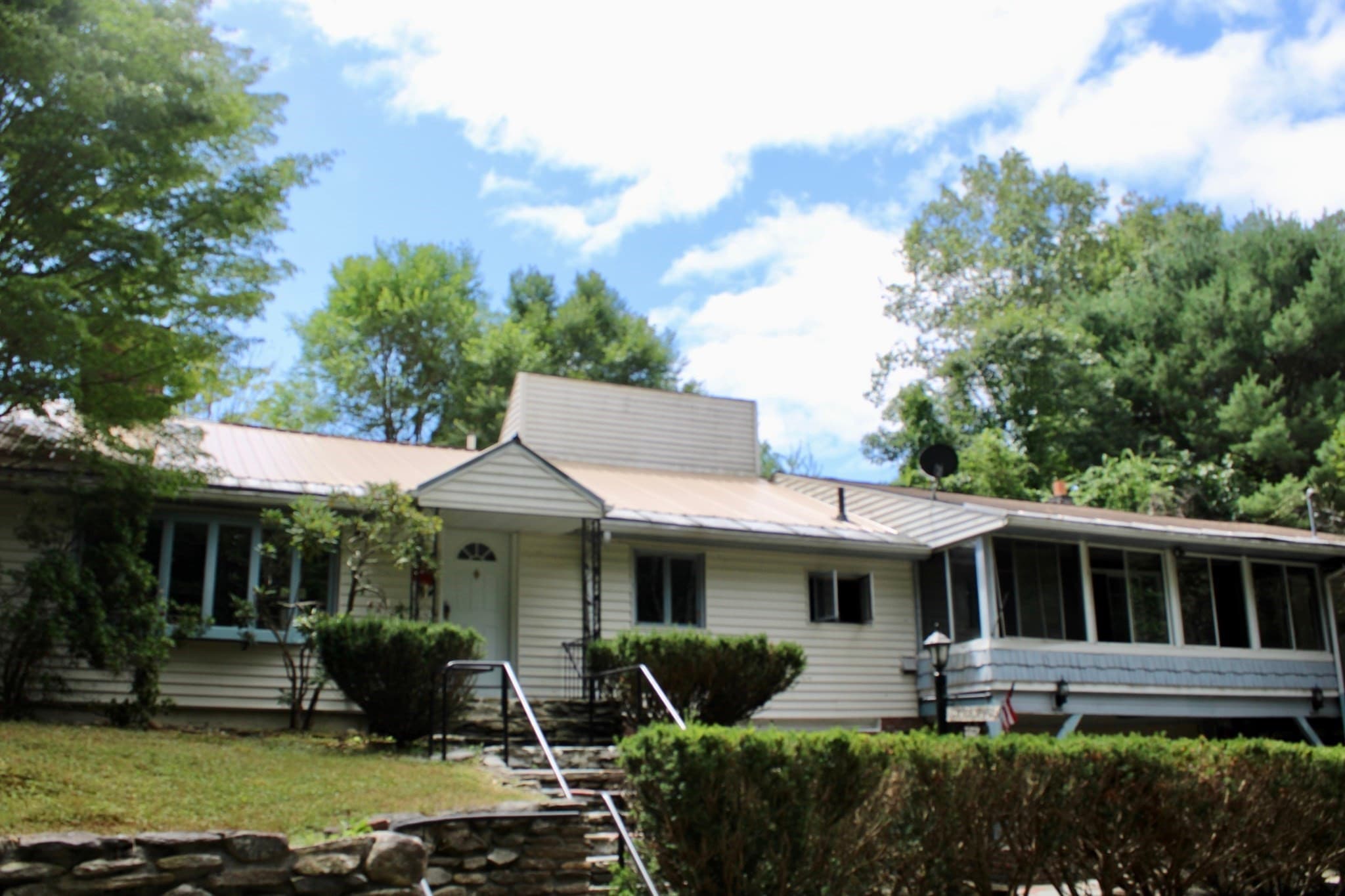 87 Bellevue Dr East, Athol MA 01331