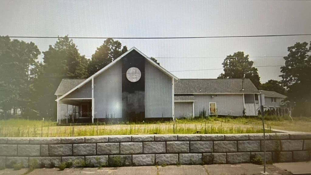 555 Central Ave, Seekonk MA 02771