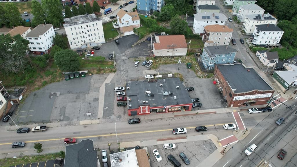 107 E Central St, Worcester MA 01605 photo 2