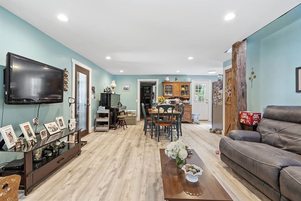 610 South Main St., Orange MA 01364 photo 6