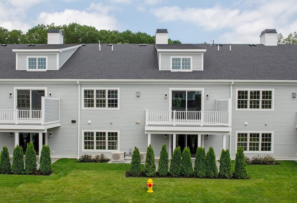 Condominium at 25 Clubview Dr # 25, Andover MA 01810, photo 18 of 19