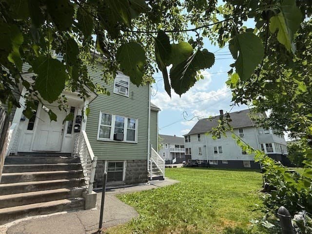 5-9 Family at 18-38 Beaver Ct, Framingham MA 01702, photo 9 of 10