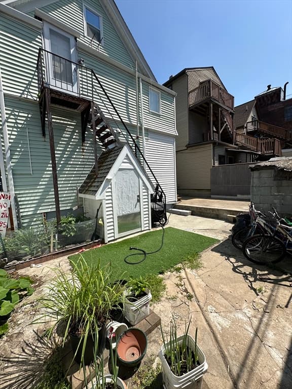 Multi Family at 232 Pearl St, Somerville MA 02145, photo 4 of 39