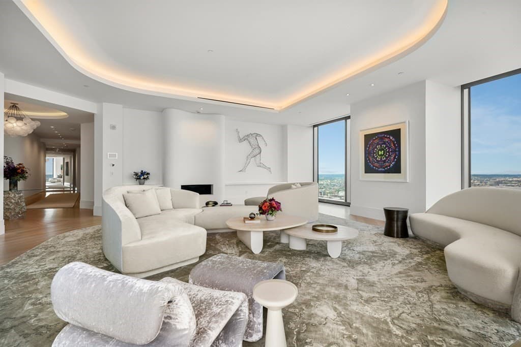Condominium at 1 Dalton St, Boston MA 02199, Boston, photo 4 of 28