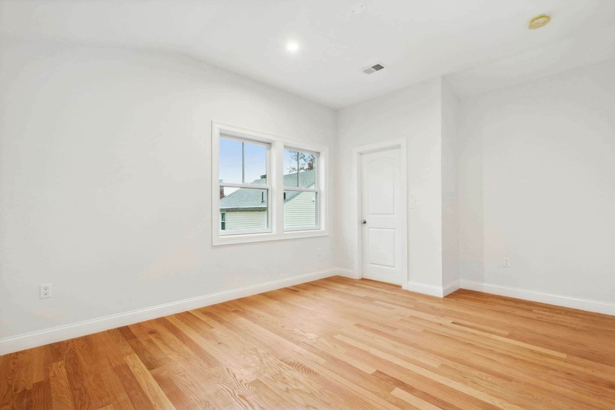 Condominium at 23 Loomis Street # 23, Cambridge MA 02138, Cambridge, photo 22 of 36