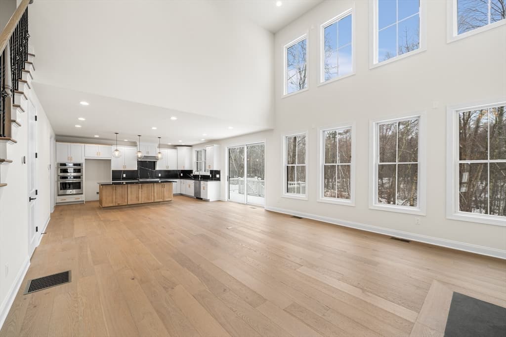 5 Shoreline Dr # 14, Hudson MA 01749 photo 5