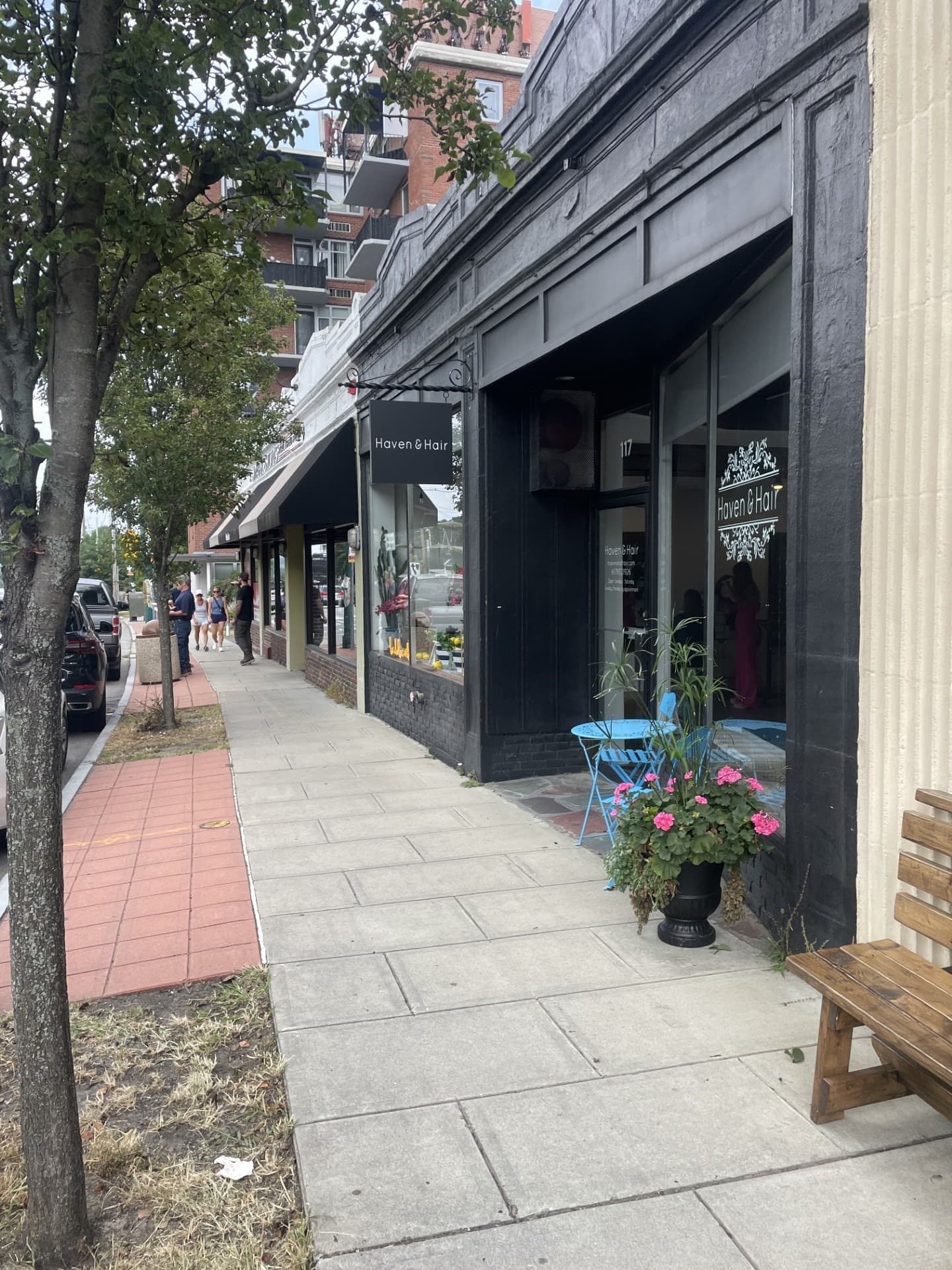 117-121 Trapelo Rd, Belmont MA 02478