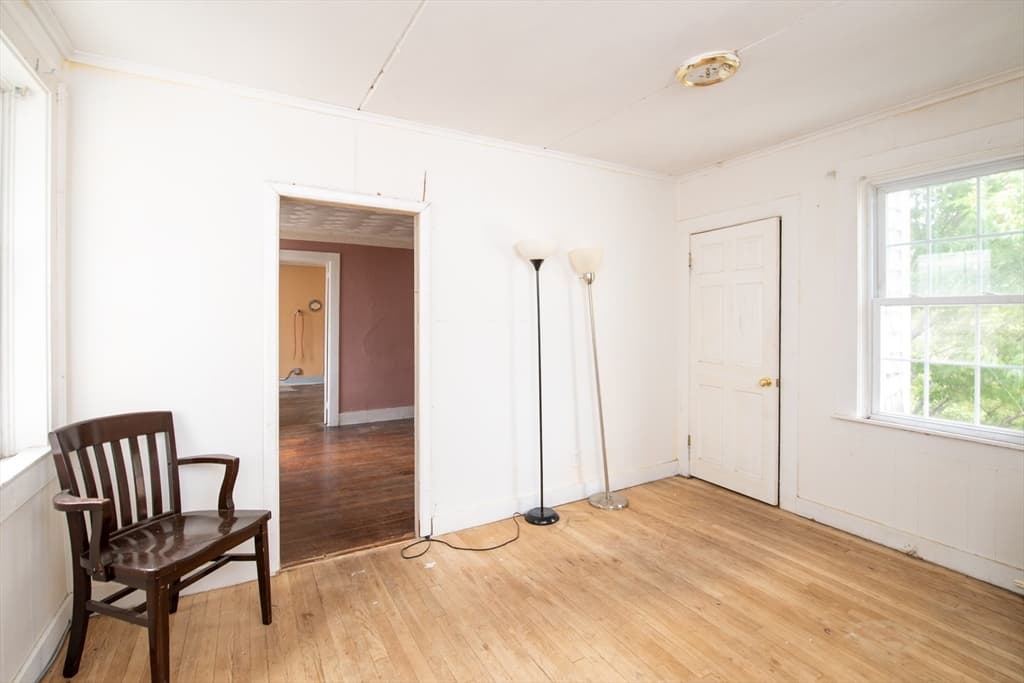 13 S 6th St, New Bedford MA 02740 photo 36