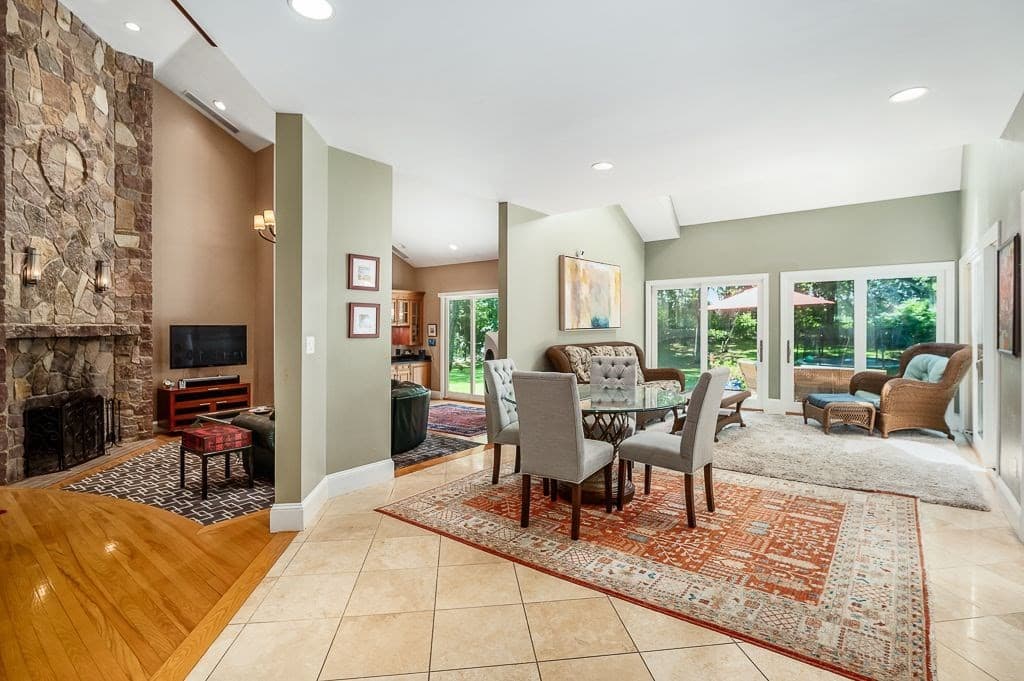 Single Family Residence at 30 Autumn Lane, Hamilton MA 01982, photo 12 of 42
