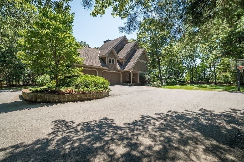 Single Family Residence at 30 Autumn Lane, Hamilton MA 01982, photo 37 of 42