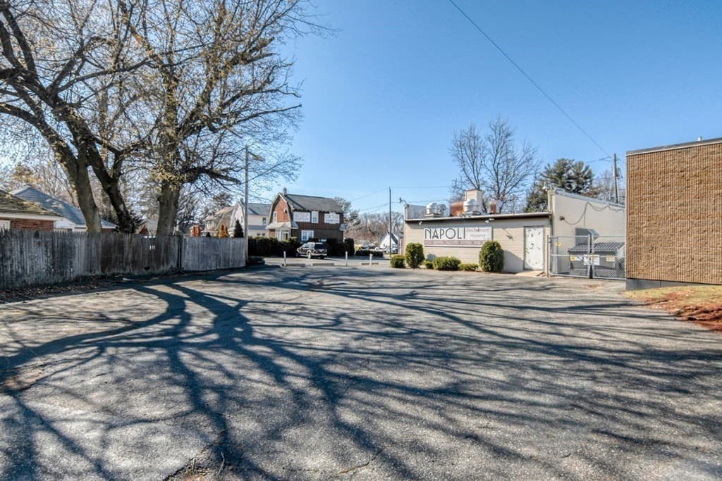Commercial Sale at 1633 Bay St, Springfield MA 01109, Springfield, photo 2 of 6