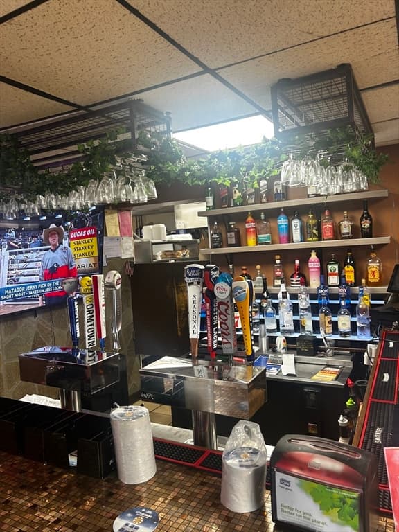 Commercial Sale at 1633 Bay St, Springfield MA 01109, Springfield, photo 4 of 6