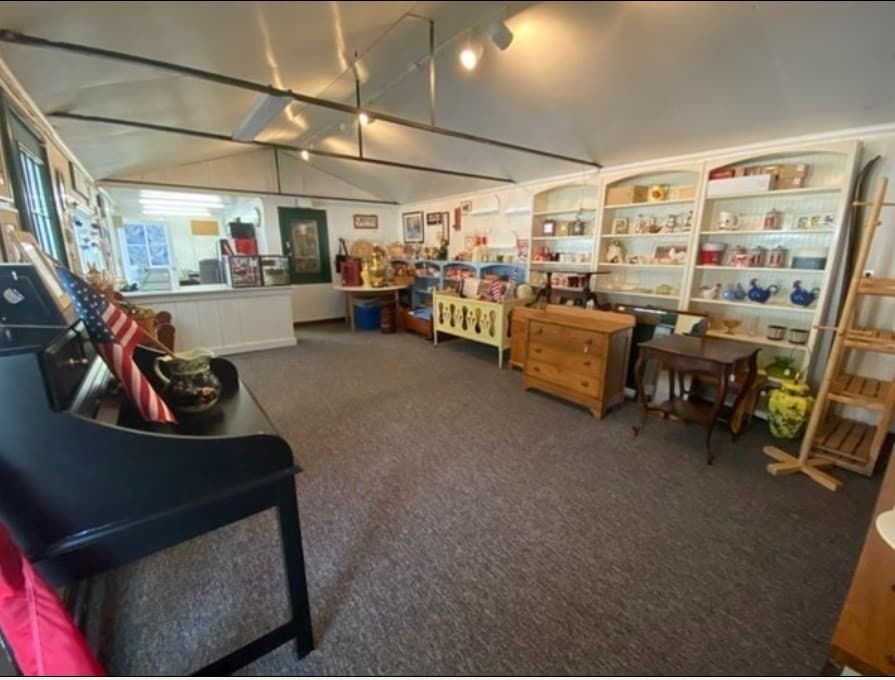 Commercial Sale at 125 E Main St, West Brookfield MA 01585, photo 2 of 8