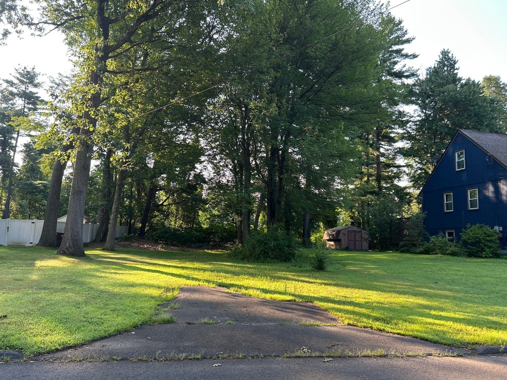 Residential at 176 Cottage Road, Enfield CT 06082, photo 5 of 11