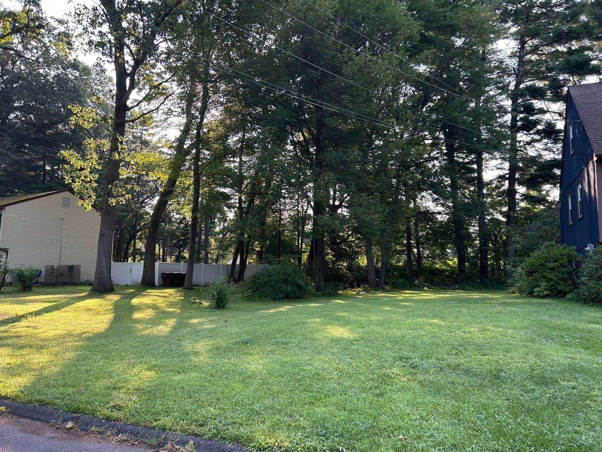 Residential at 176 Cottage Road, Enfield CT 06082, photo 4 of 11