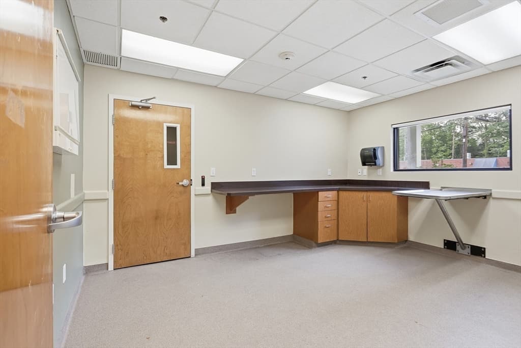 180 Bear Hill Road, Waltham MA 02451 photo 13