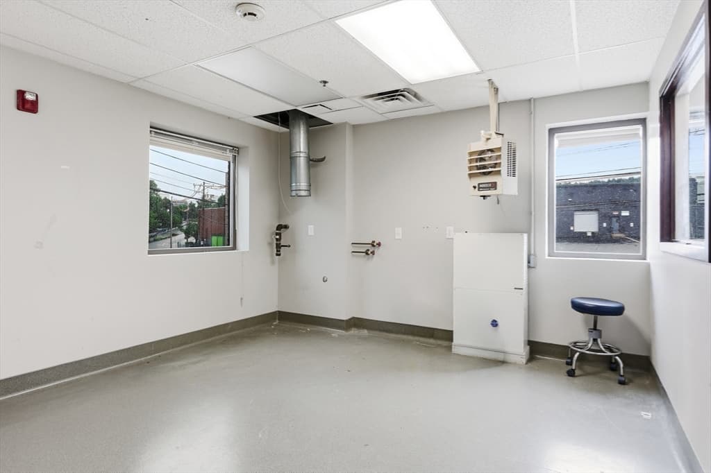 180 Bear Hill Road, Waltham MA 02451 photo 31