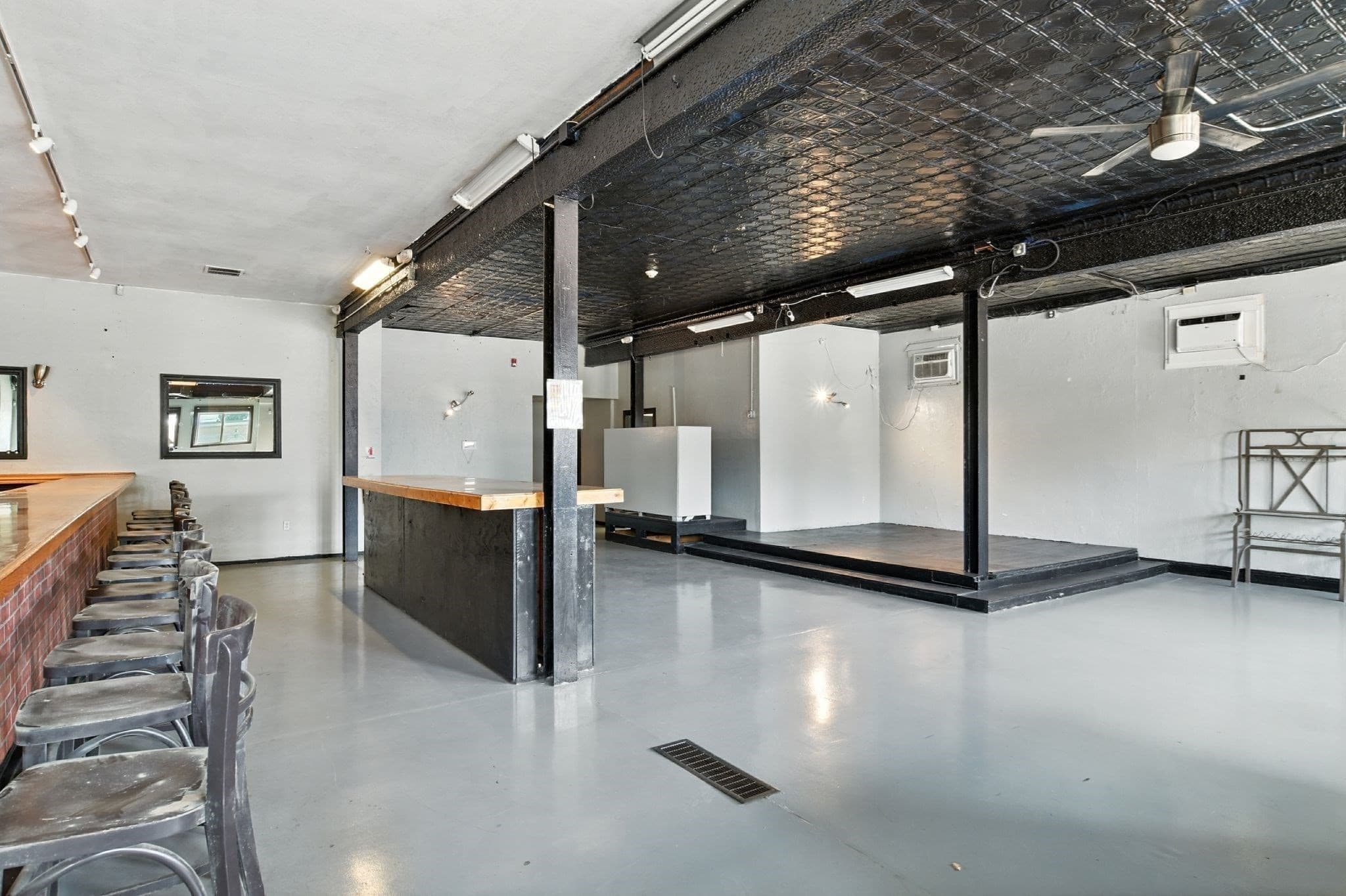 Commercial Sale at 285 Elm St, Westfield MA 01085, photo 7 of 24