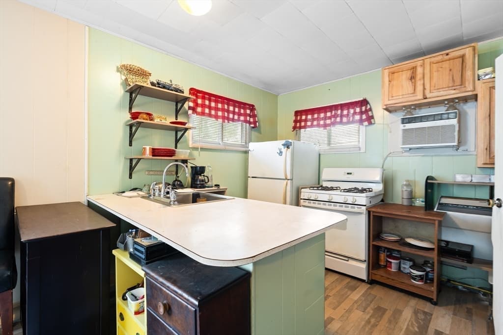 67 Putnam St, Orange MA 01364 photo 21