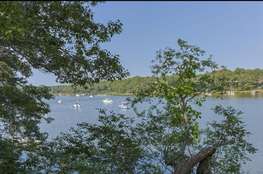 640 Poponessett Rd, Barnstable MA 02635 photo 5