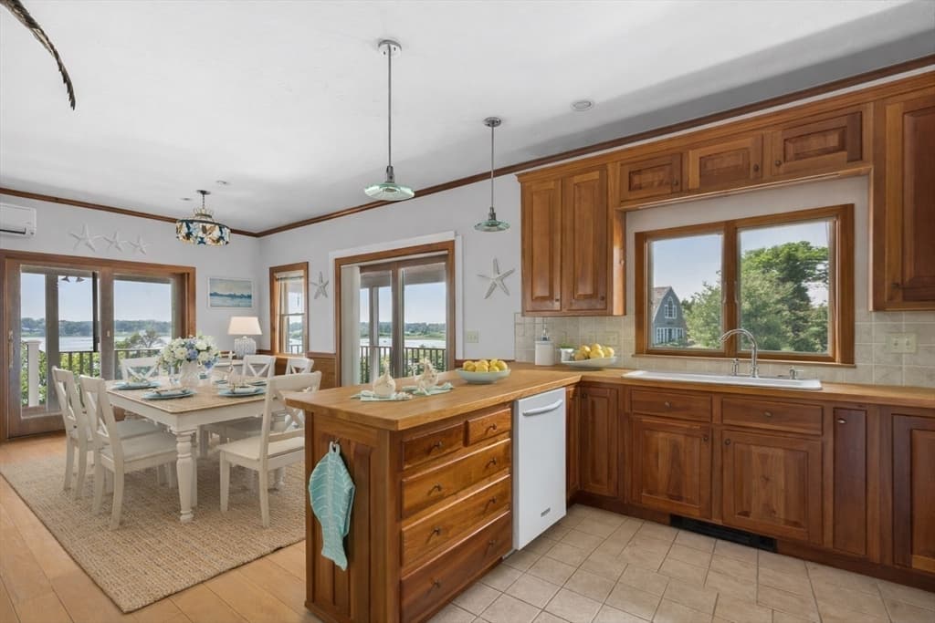 Single Family Residence at 99 Uncle Alberts Drive Ext, Chatham MA 02633, Chatham, photo 12 of 34
